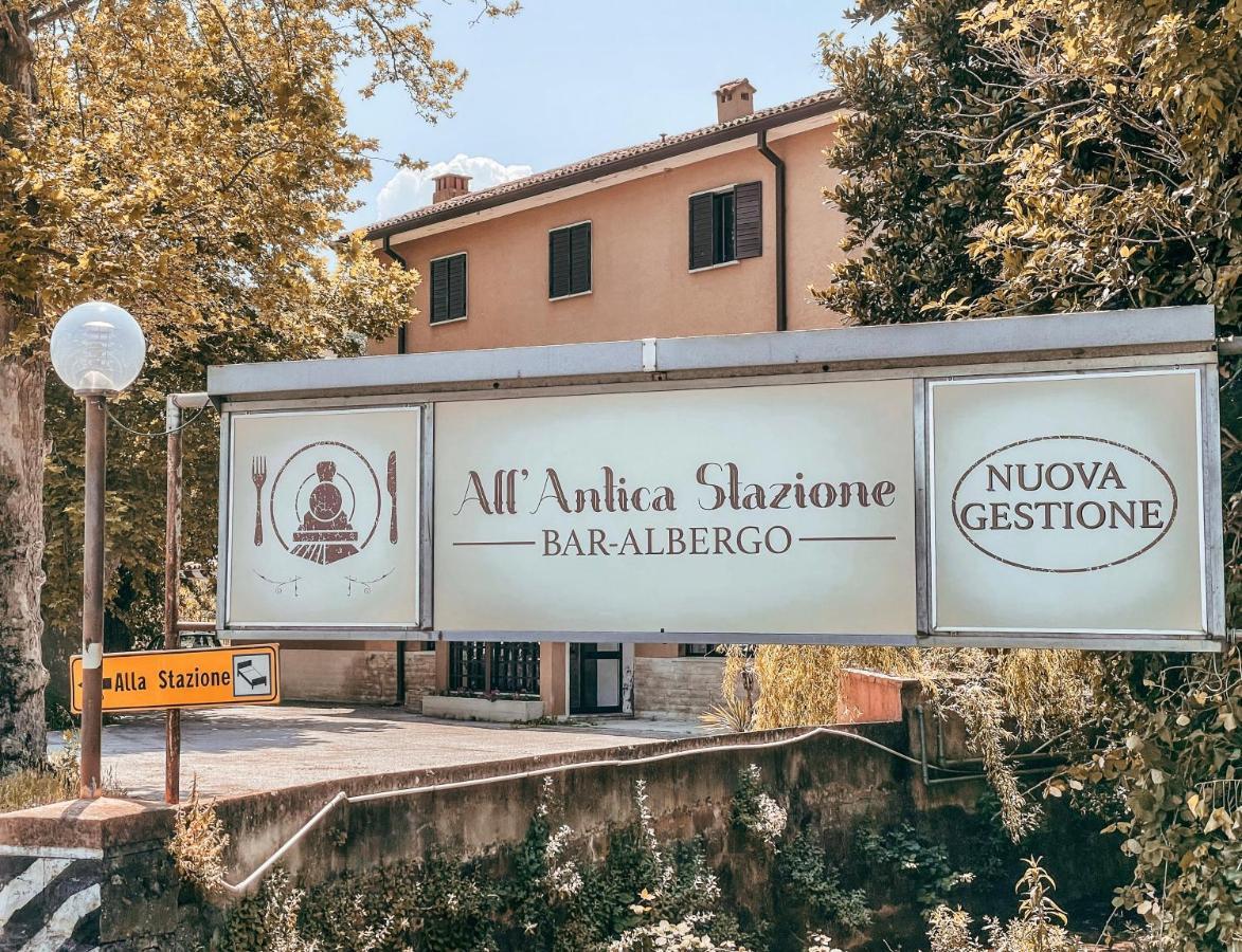 All'Antica Stazione Hotell Múggia Exteriör bild