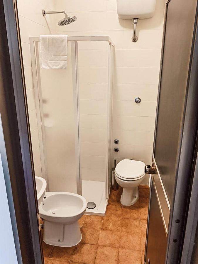 All'Antica Stazione Hotell Múggia Exteriör bild